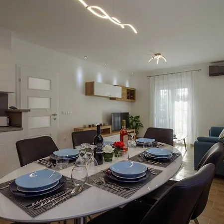 Holiday House Ana- For Quite And Relaxing Vacation Seget Vranjica Exterior photo
