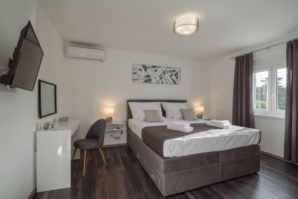 House Ana- For Quite And Relaxing Vacation Casa vacanze Seget Vranjica
