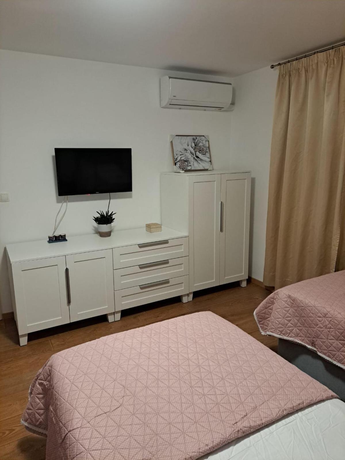 Casa vacanze House Ana- For Quite And Relaxing Vacation *